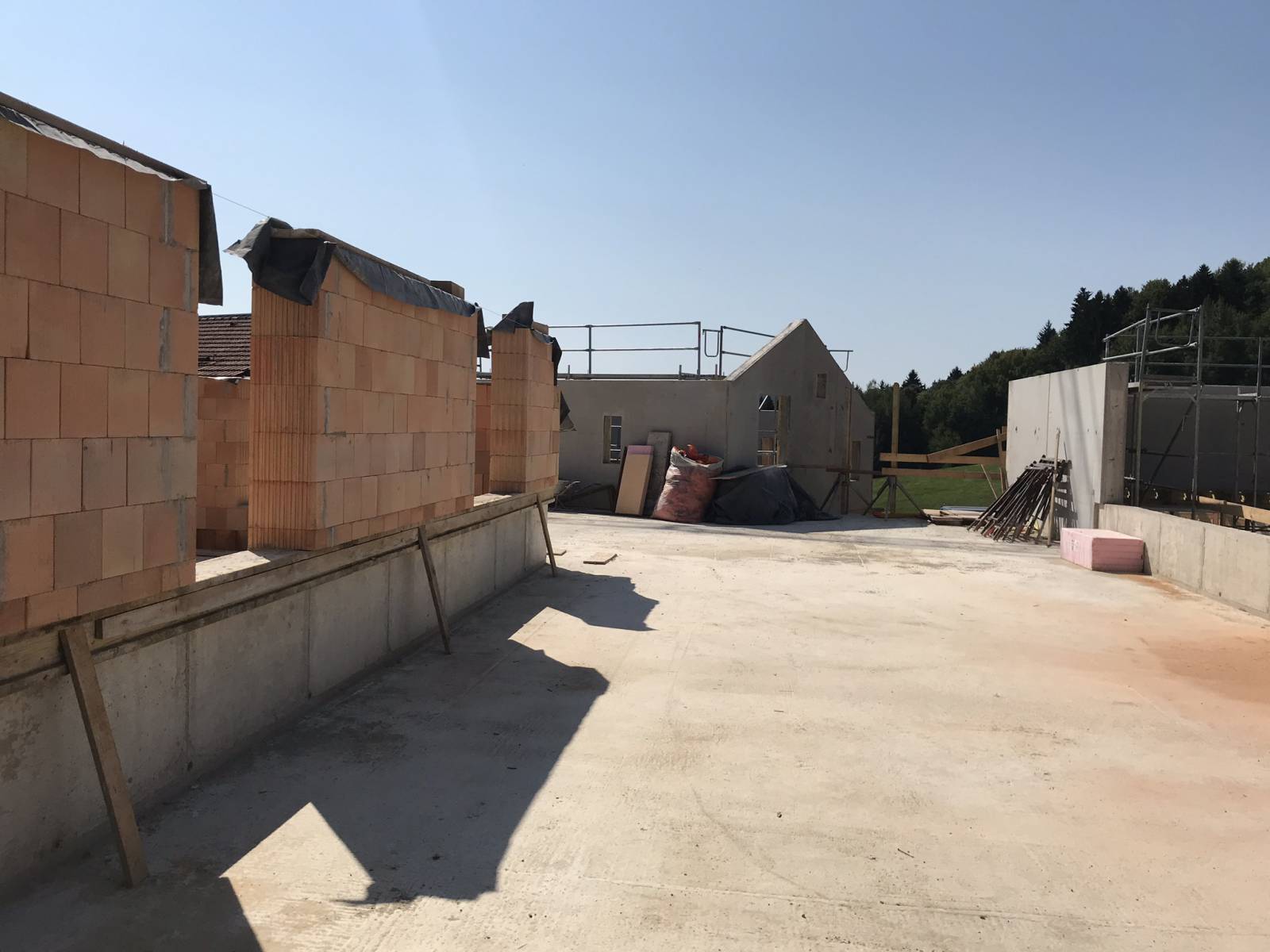 Was bisher geschah Symbolfoto