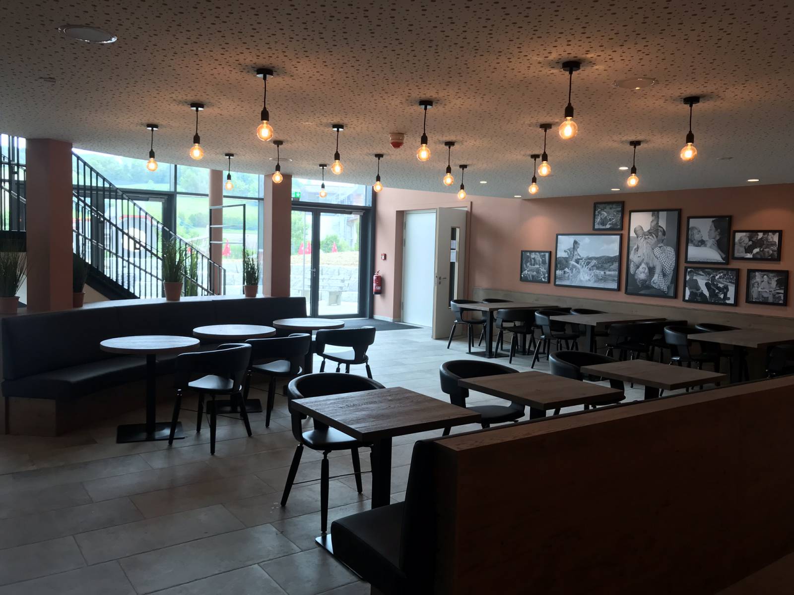 Sonne satt... auf der Bistro-Terrasse Symbolfoto