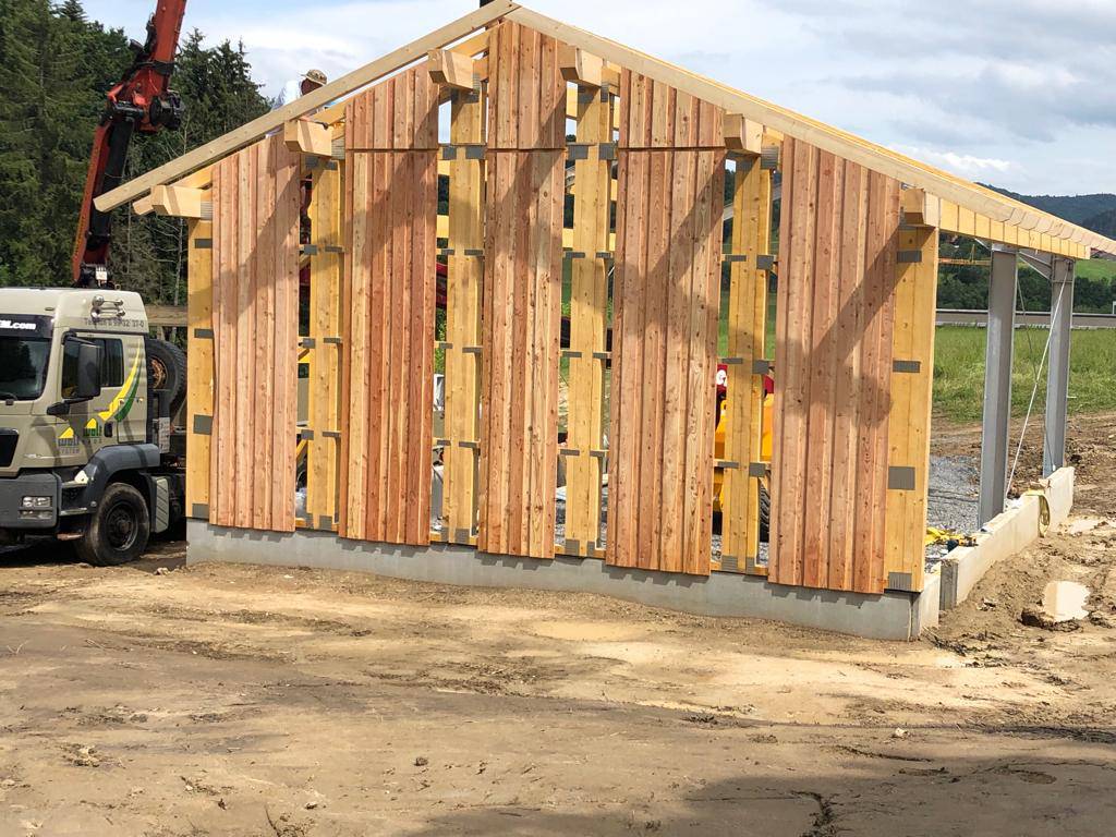 Bauernhof -Neubau- Symbolfoto