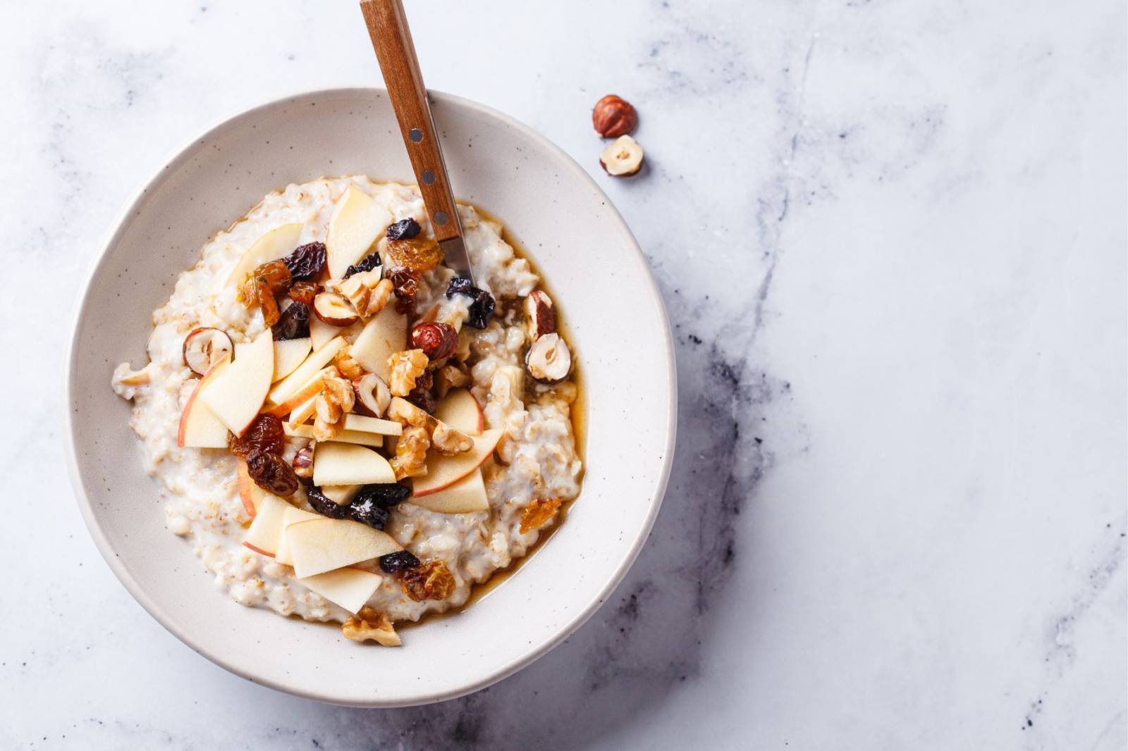 Der perfekte Start in den Tag: Bircher Müsli Rezept á la Schreinerhof Symbolfoto