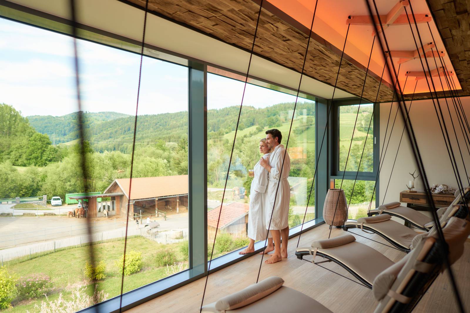 Premium-Wellness trifft Familienurlaub Symbolfoto