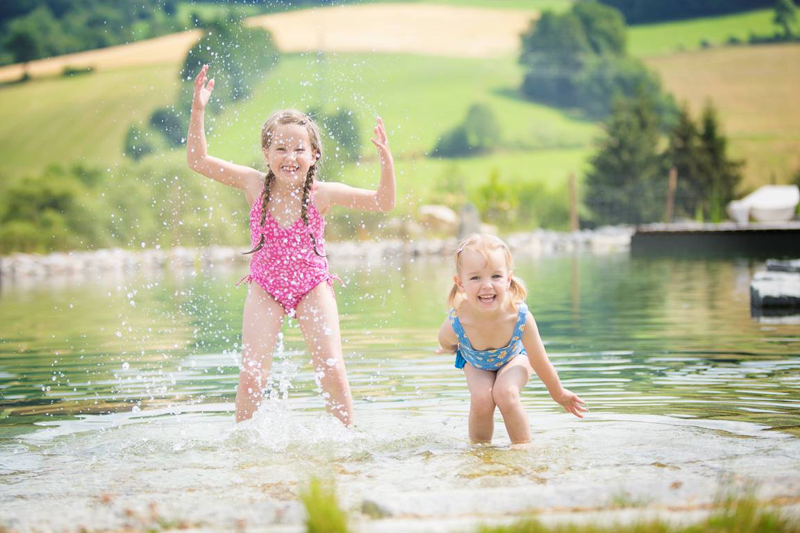 Sommerurlaub im Bayerischen Wald: Eure Familienauszeit voller Wasser, Wärme und Leichtigkeit Symbolfoto