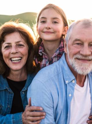 Urlaub mit Großeltern und Kindern: So gelingt der Mehrgenerationenurlaub Symbolfoto
