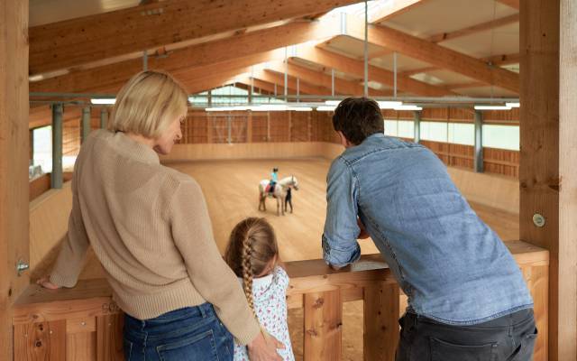 Reiterurlaub im Schreinerhof – Pferdeglück für Kinder und Erwachsene