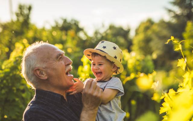 Familienzeit mit Oma & Opa