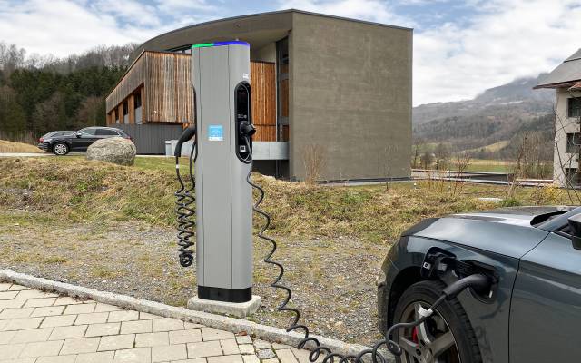 E-Auto laden direkt am Familienhotel Schreinerhof 