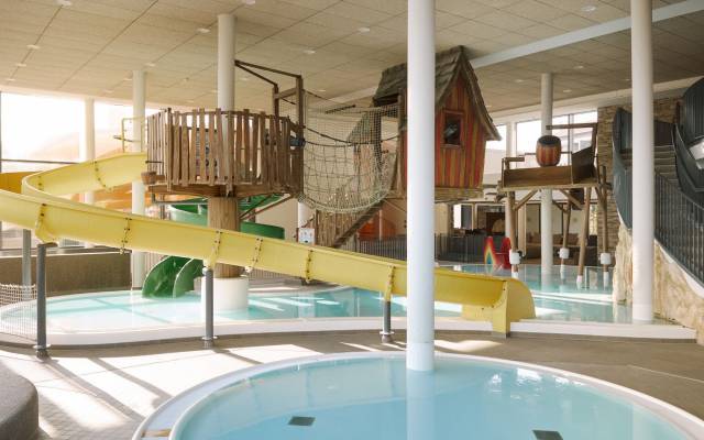 Familienurlaub im Bayerischen Wald mit Erlebnisbad: Wasserspaß für alle