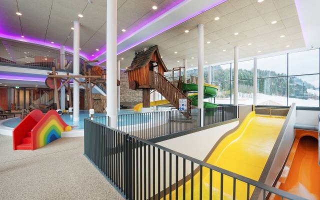 Winterurlaub im Kinderhotel: Winterglück ganz ohne Skistress
