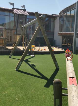 Wir arbeiten an Eurer Wunschliste - Punkt 2 "der Spielplatz im Biergarten" Symbolfoto