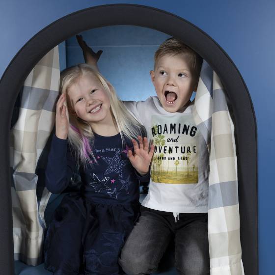 Kinder spielen im Kuschelnest im Familienhotel Schreinerhof