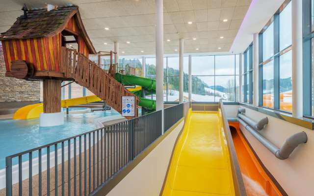 Oberer Bereich der Wasserrutschen im Familienhotel Schreinerhof