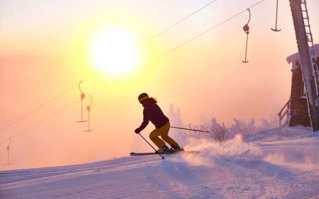 Skifahren bei Schönberg im bayerischen Wald