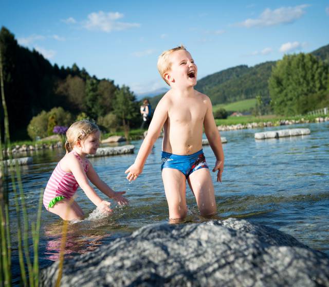 Der Natur- und Erholungssee im Familienhotel Schreinerhof